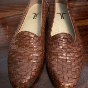 Trotters Brown Leather Weaving Pattern Liz Loafer